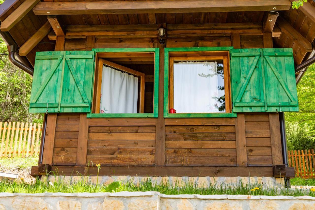 Drvene Kuce Suska - Wooden Suska